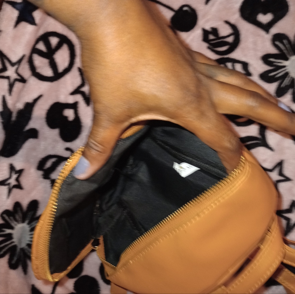 backpack - Picture 5 of 5